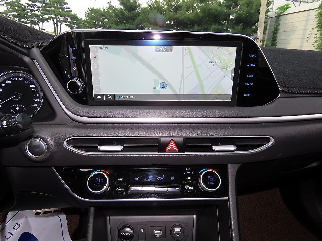 Hyundai Sonata — photo 14