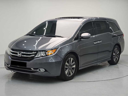 Honda Odyssey — photo 01