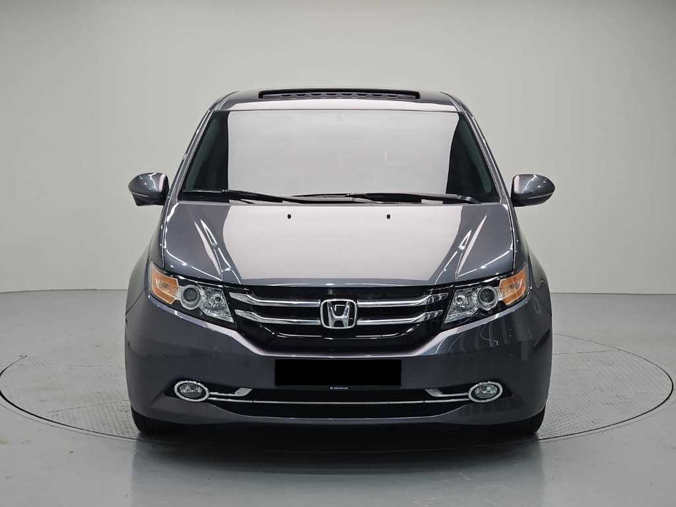 Honda Odyssey — photo 02