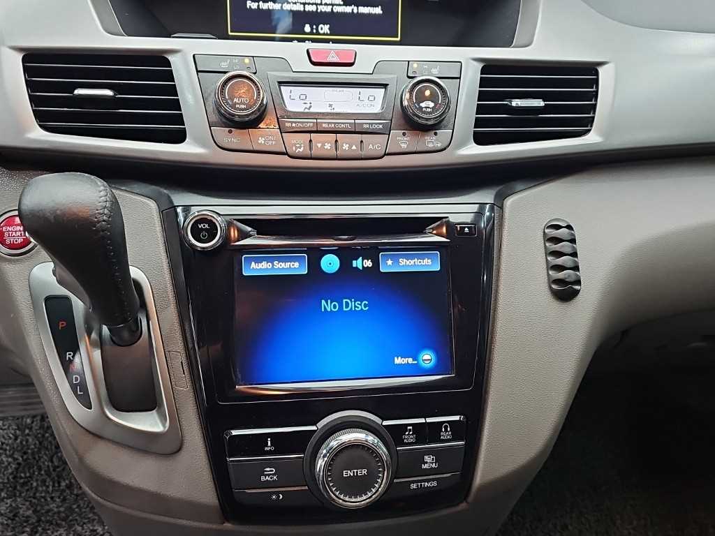 Honda Odyssey — photo 10