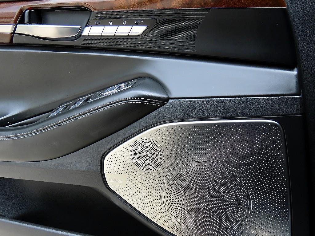 Genesis EQ900 — photo 12