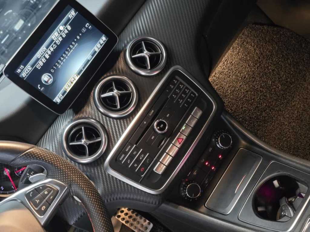 Mercedes-Benz A-Class — photo 15