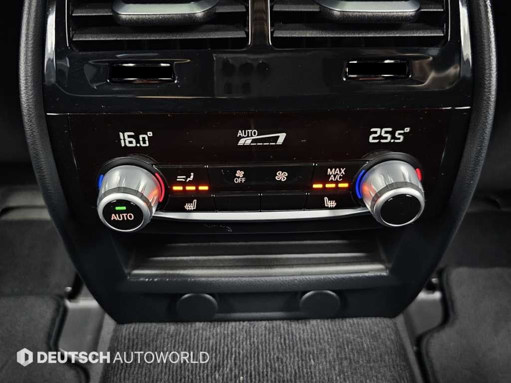 BMW 5-Series — photo 16