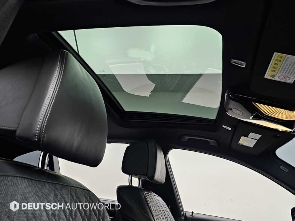 BMW 5-Series — photo 18