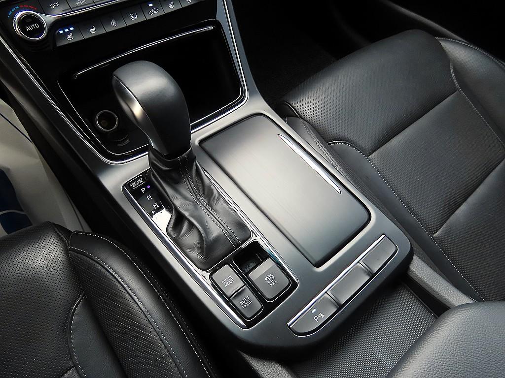 Hyundai Grandeur — photo 10