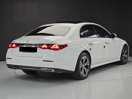 Mercedes-Benz E-Class — photo 04