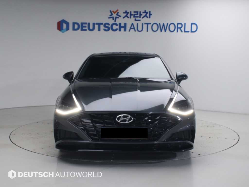 Hyundai Sonata — photo 03