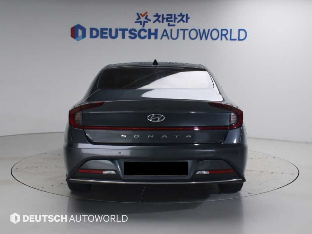 Hyundai Sonata — photo 04