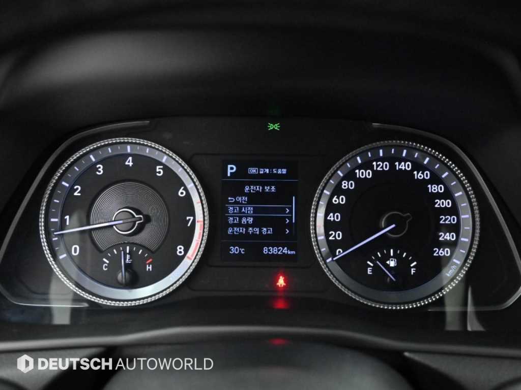 Hyundai Sonata — photo 08