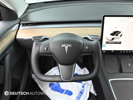 Tesla Model 3 — photo 13
