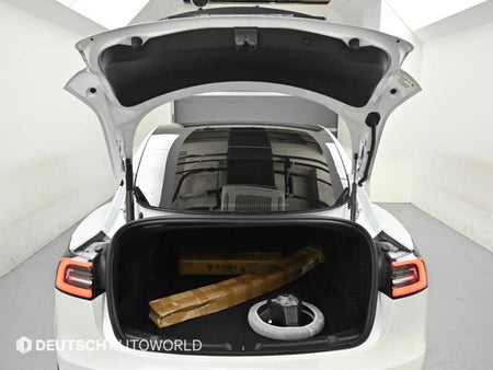 Tesla Model 3 — photo 19