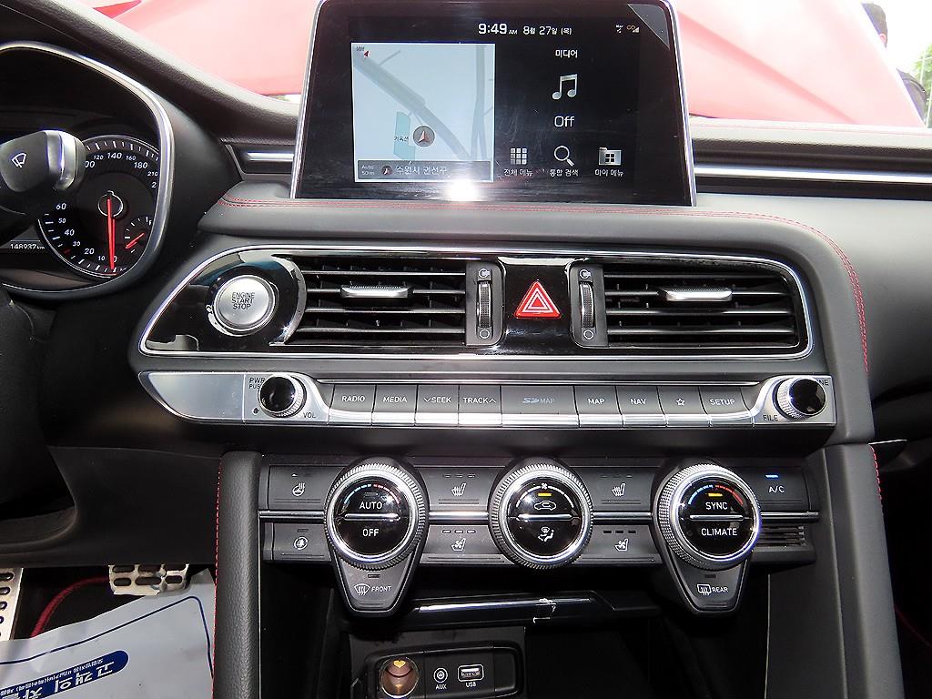 Genesis G70 — photo 13