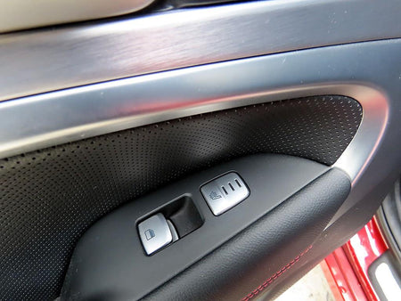 Genesis G70 — photo 16
