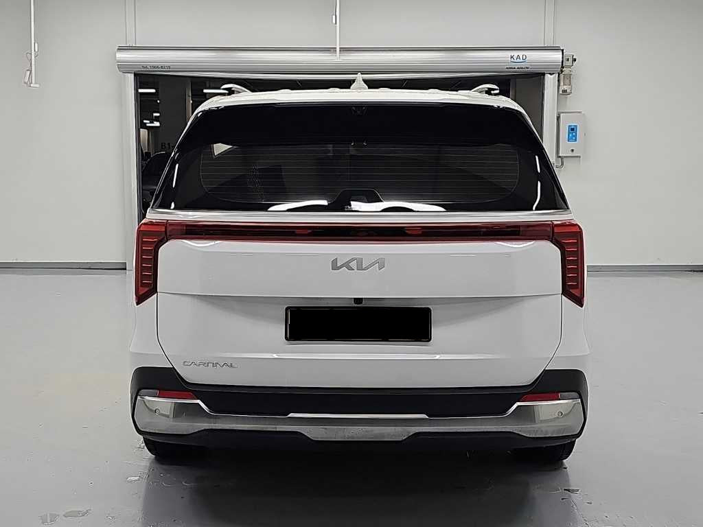 Kia Carnival — photo 04