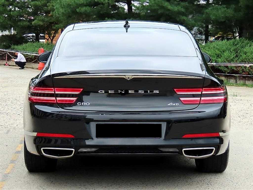 Genesis G80 — photo 04