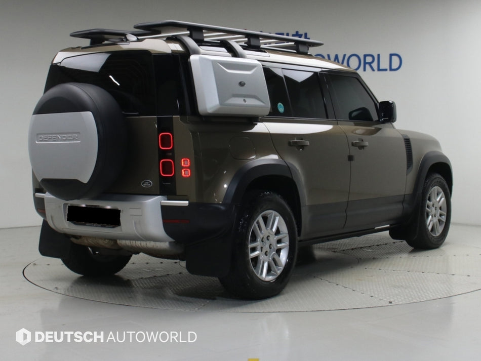 Land Rover Defender — photo 02