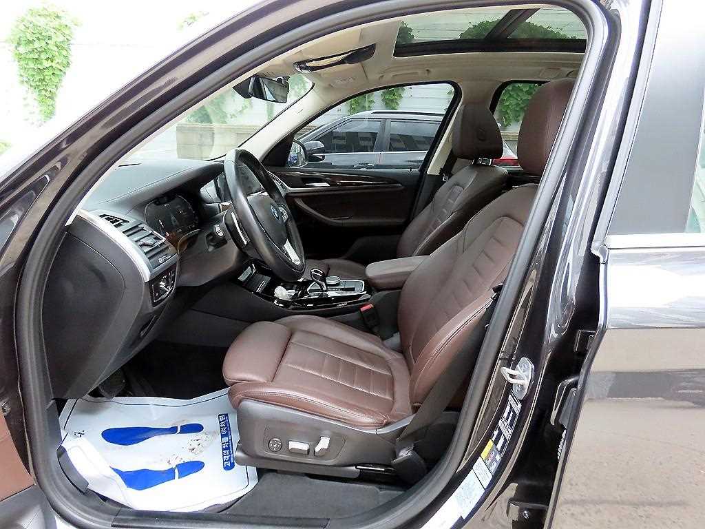 BMW X3 — photo 05