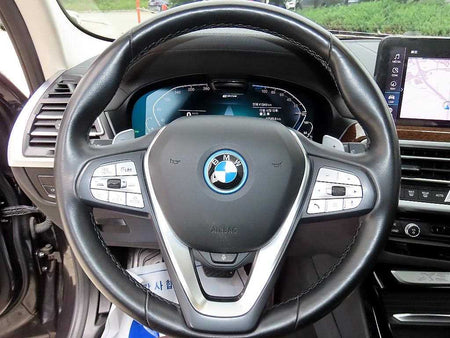 BMW X3 — photo 08