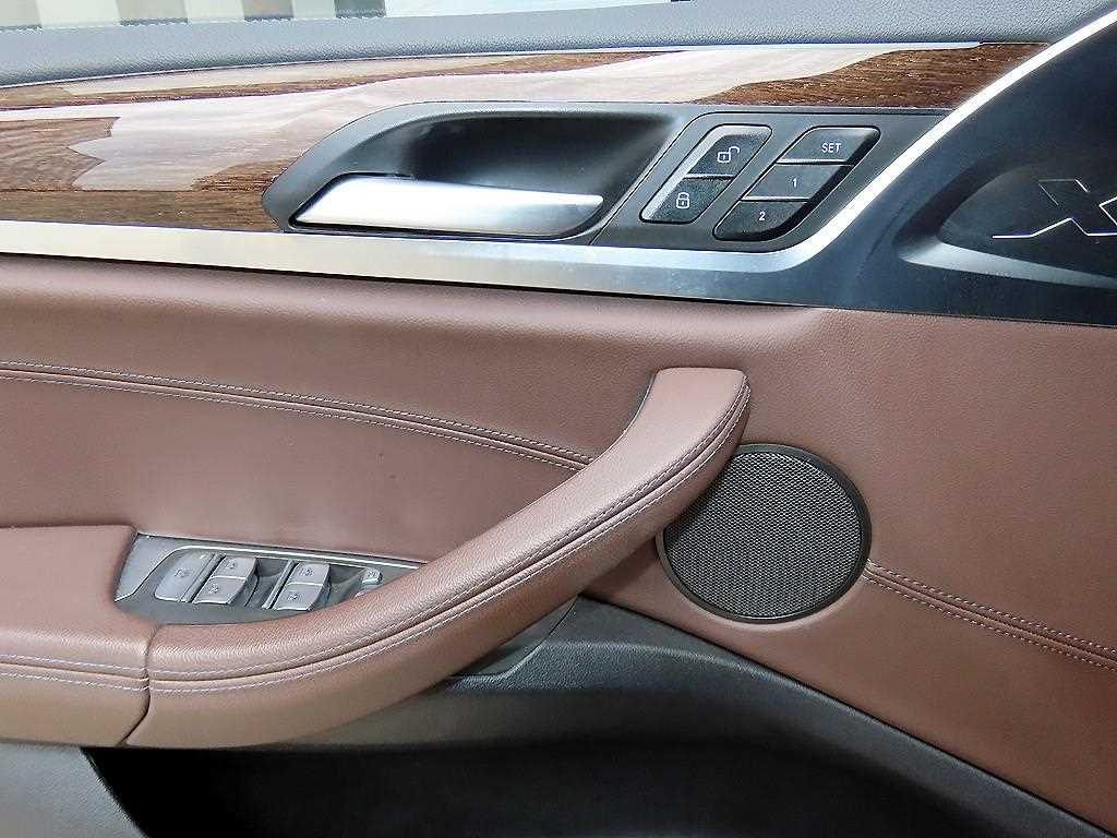BMW X3 — photo 12