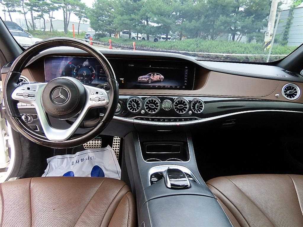 Mercedes-Benz S-Class — photo 07
