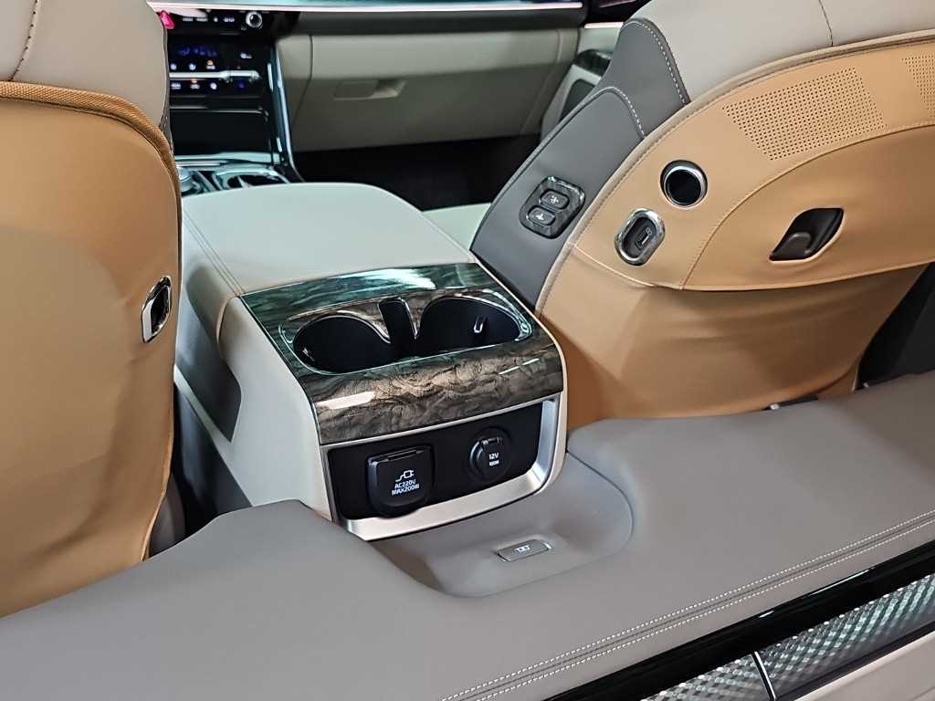 Kia Carnival — photo 15