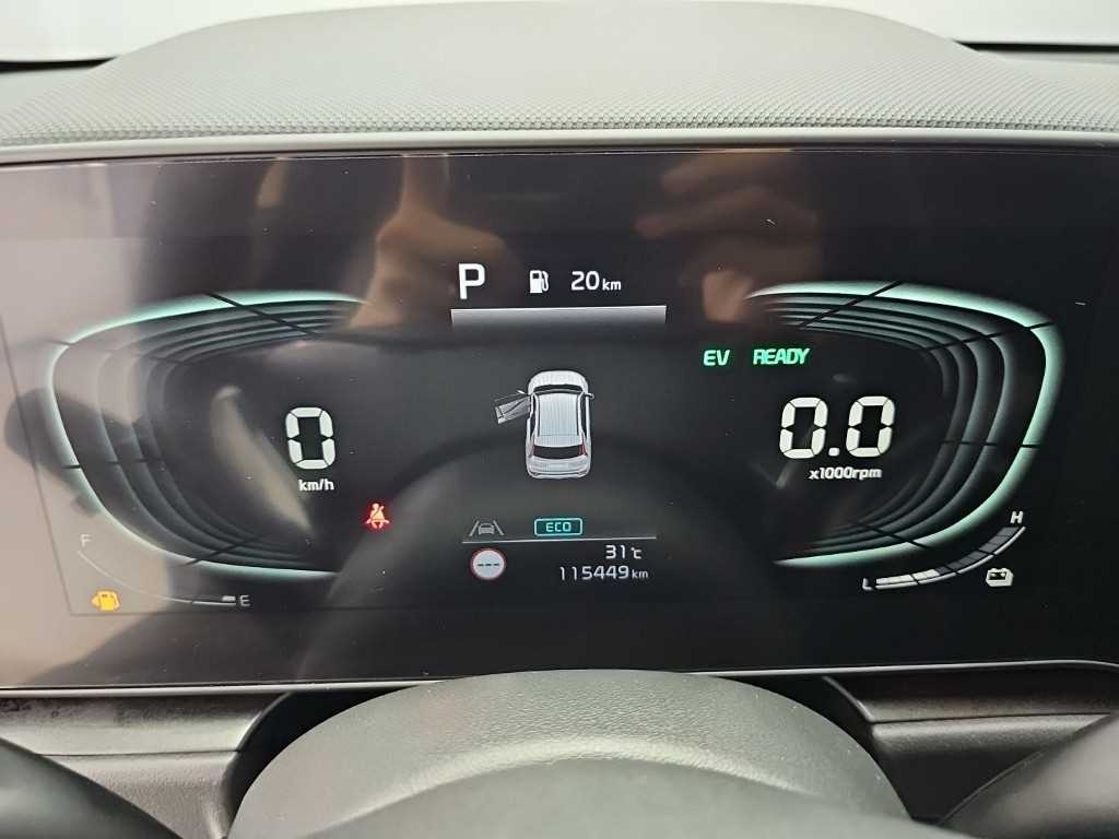 Kia Niro — photo 06