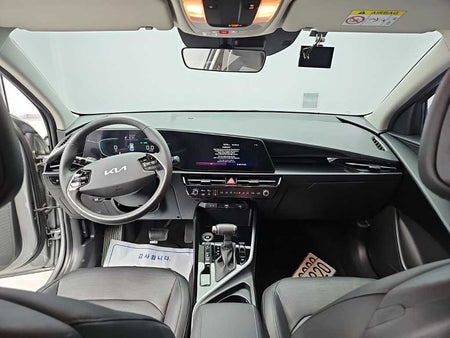 Kia Niro — photo 07