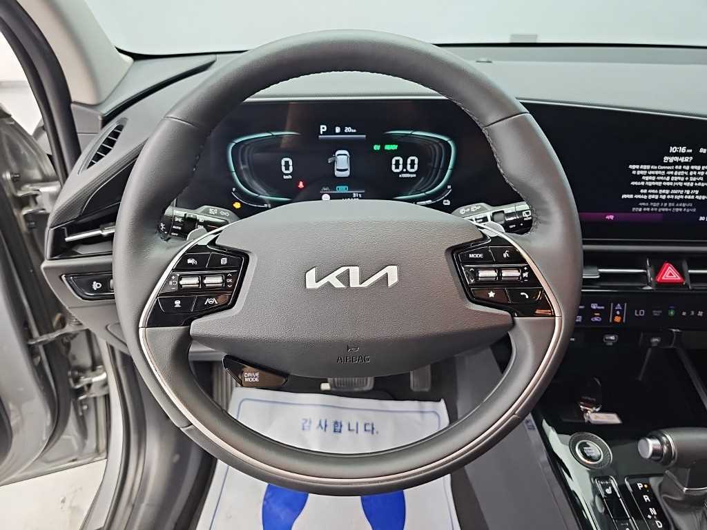 Kia Niro — photo 09
