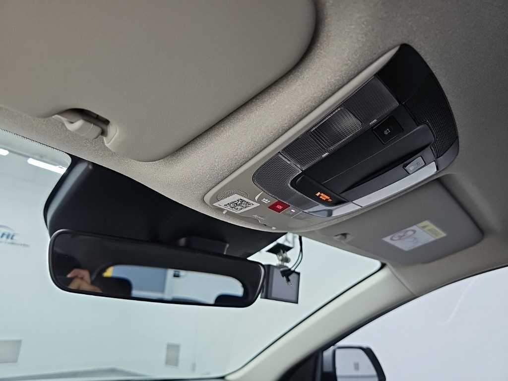 Kia Niro — photo 15