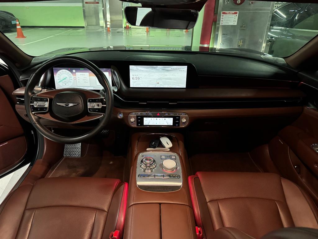 Genesis G90 — photo 08