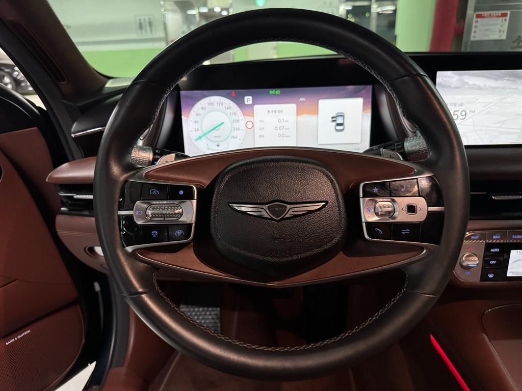 Genesis G90 — photo 10