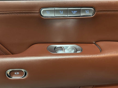 Genesis G90 — photo 18