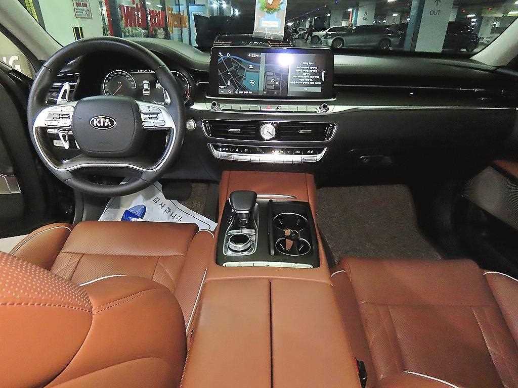 Kia K9 — photo 10