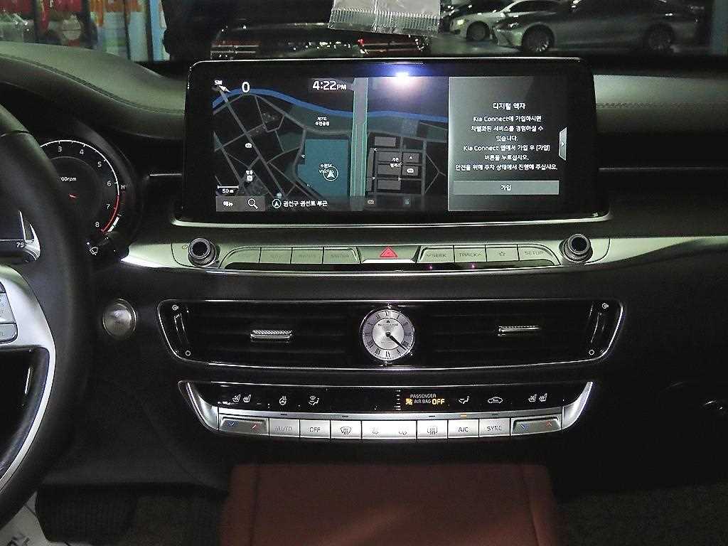 Kia K9 — photo 11