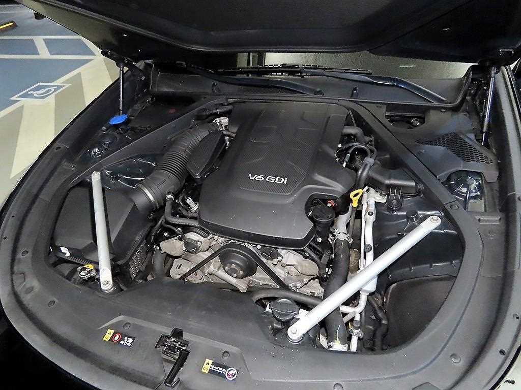 Kia K9 — photo 19