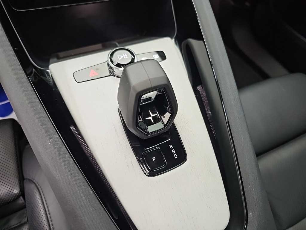 Polestar Polestar 2 — photo 08