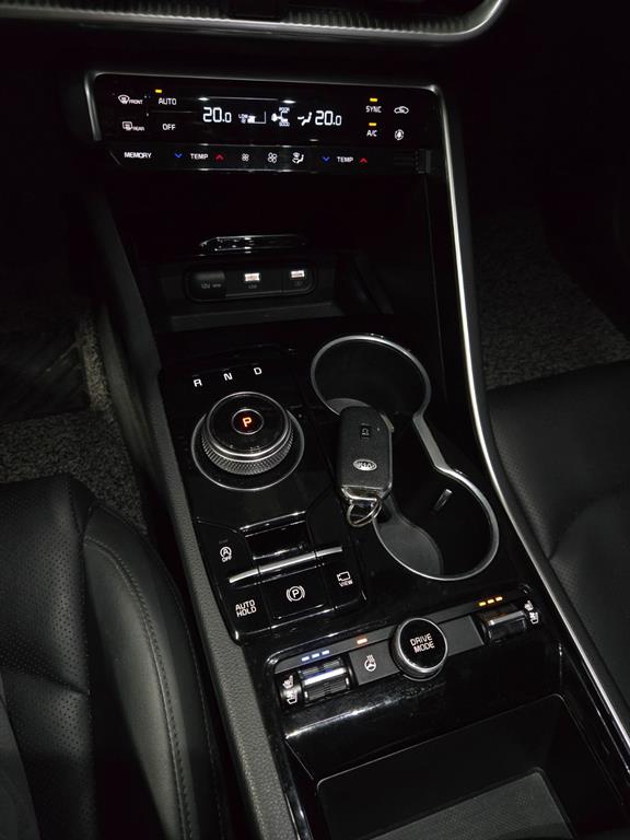 Kia K5 — photo 14