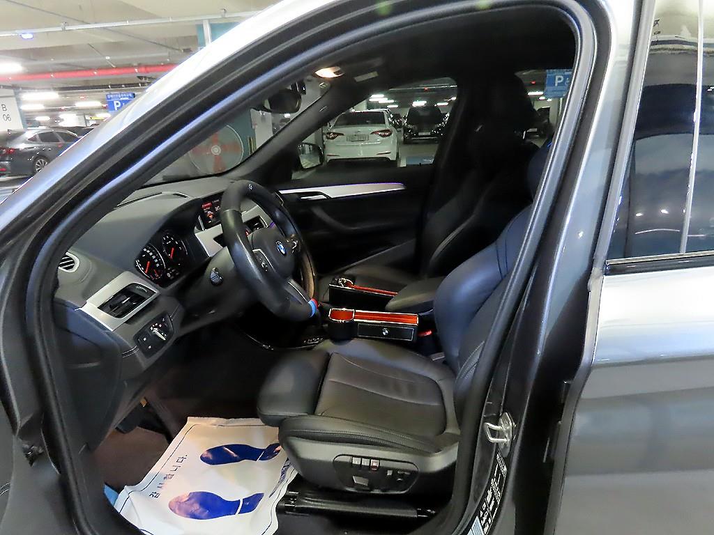 BMW X1 — photo 06