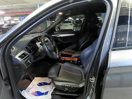 BMW X1 — photo 06