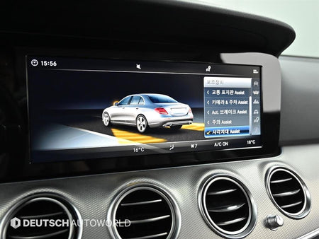 Mercedes-Benz E-Class — photo 17
