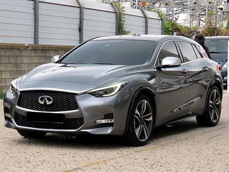Infiniti Q30 — photo 02