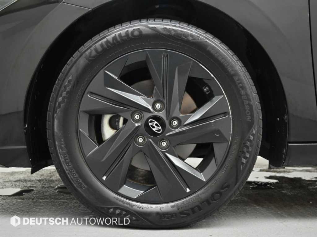 Hyundai AVANTE — photo 05