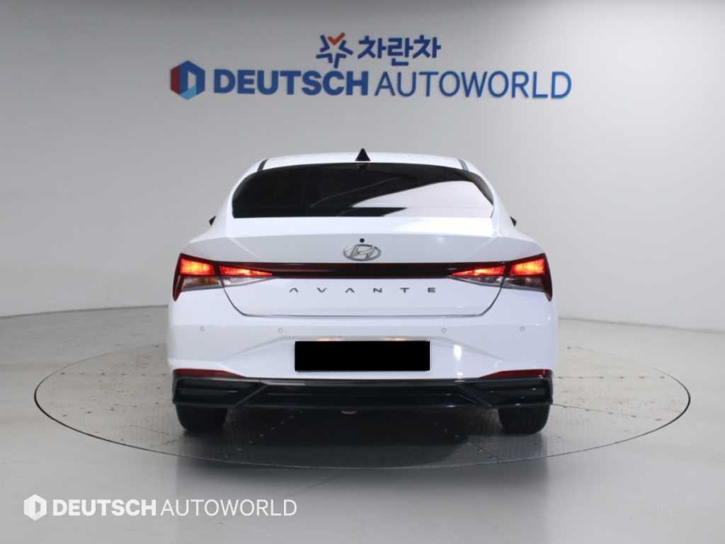 Hyundai AVANTE — photo 04