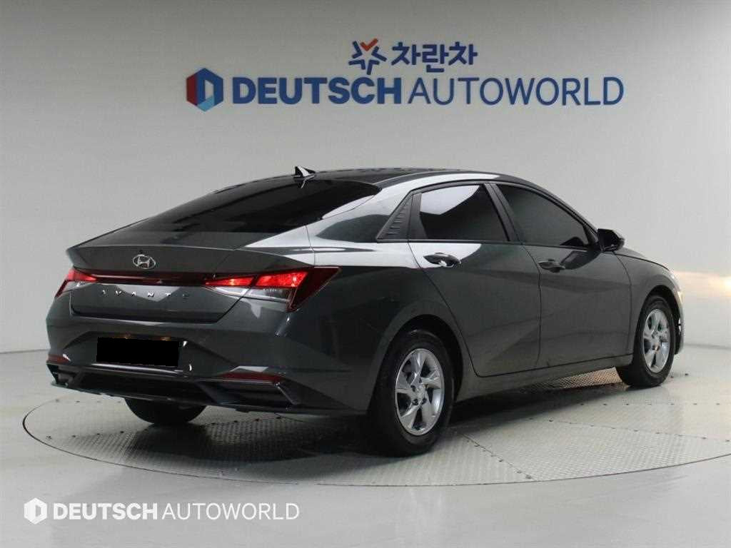 Hyundai AVANTE — photo 02