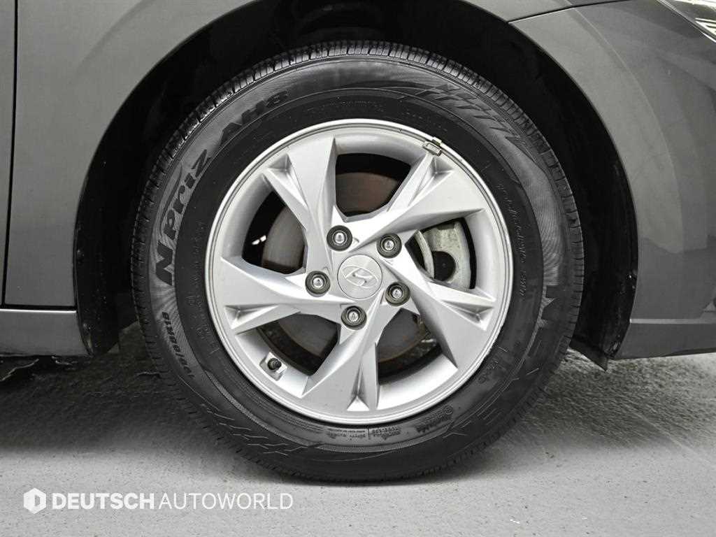 Hyundai AVANTE — photo 05