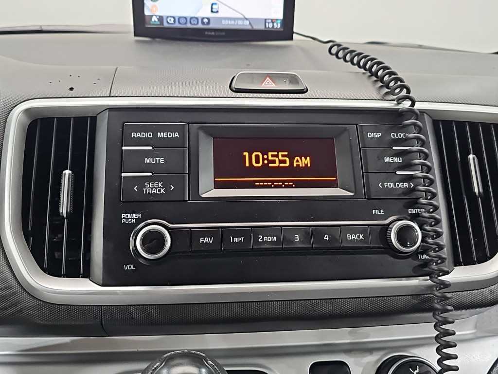 Kia RAY — photo 10