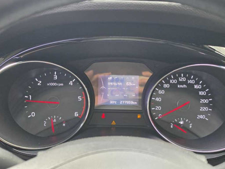 Kia Carnival — photo 07