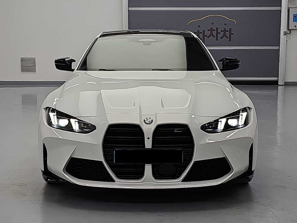 BMW M4 — photo 02