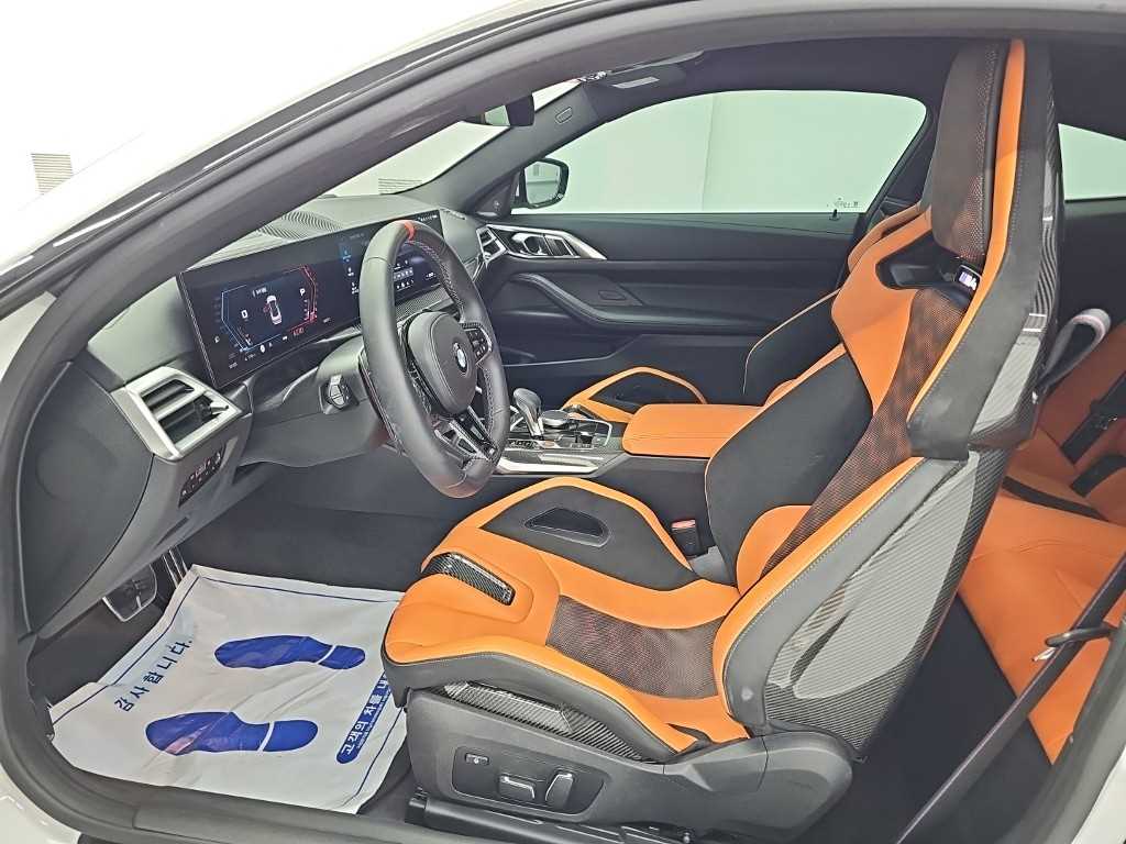 BMW M4 — photo 11