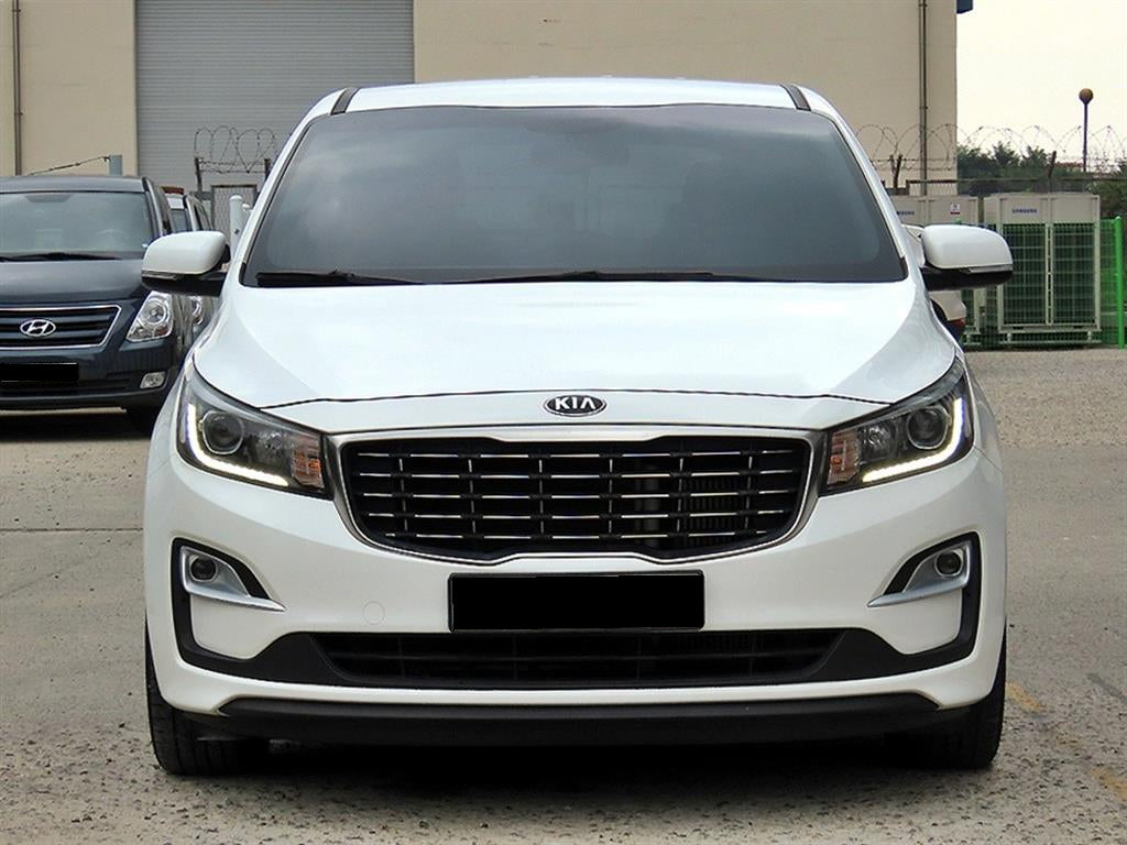 Kia Carnival — photo 01